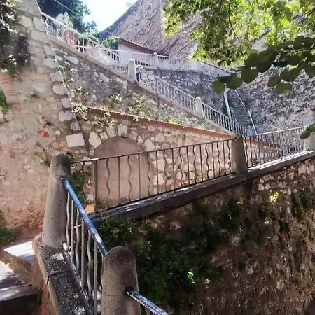 Au Coeur Du Vieux 公寓 *